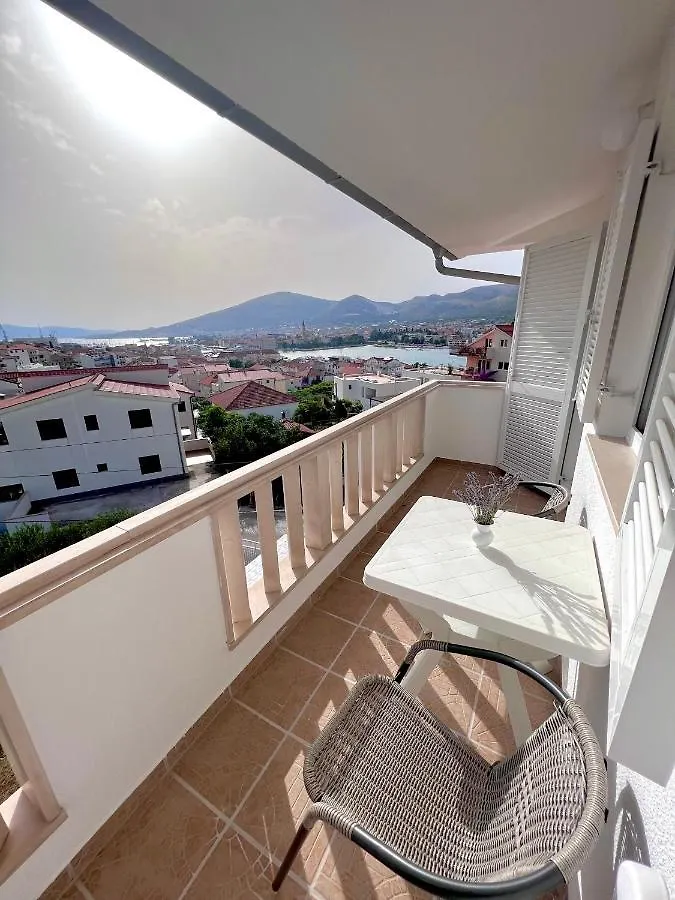 Apartments Mdk Kate Trogir 0*,