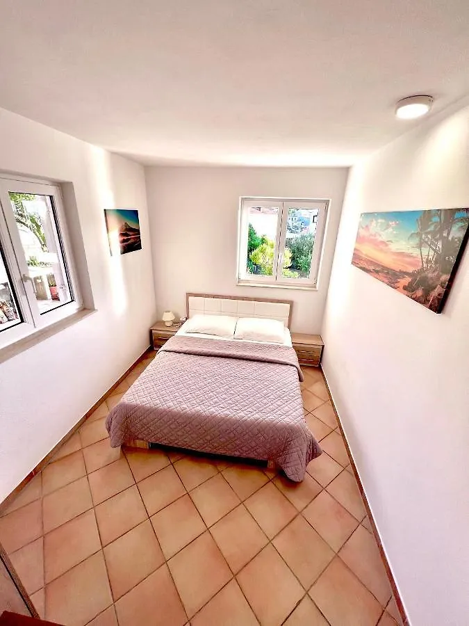 Apartments Mdk Kate Trogir 0*,