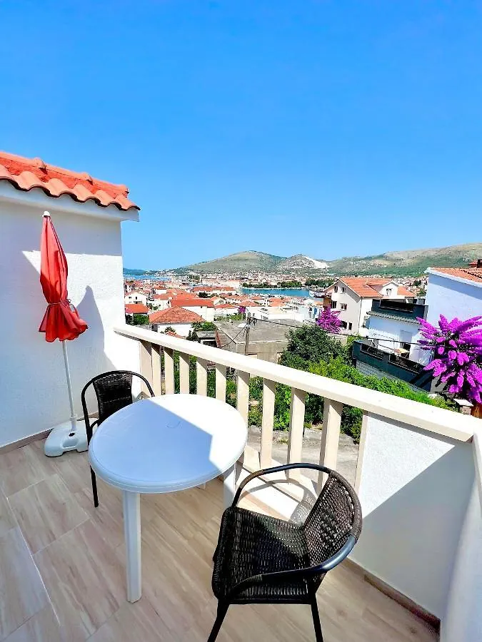 Apartments Mdk Kate Trogir Chorvatsko