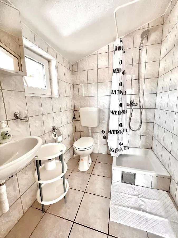 טרוגיר Apartments Mdk Kate 0*,