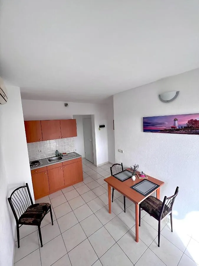 טרוגיר Apartments Mdk Kate